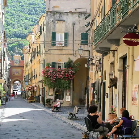 Locazione Turistica Antico Borgo Feriehus Calice Ligure