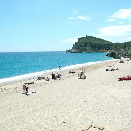Locazione Turistica Antico Borgo Calice Ligure